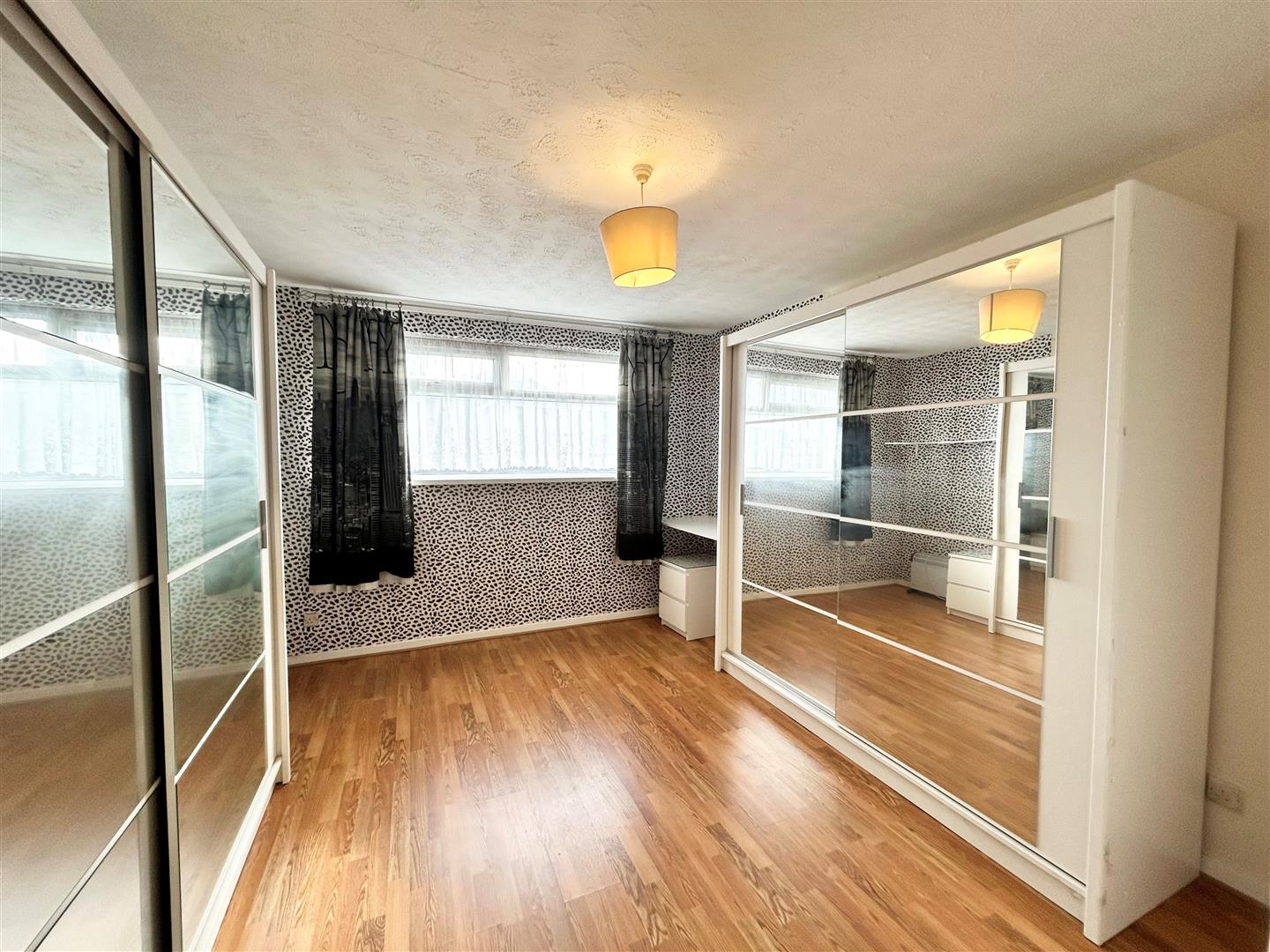 Gorslas, North Cornelly, Bridgend, CF33 4NG
